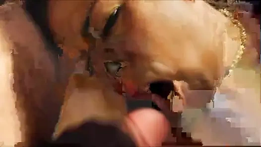 Evli kadının yüzüne boşalıyor