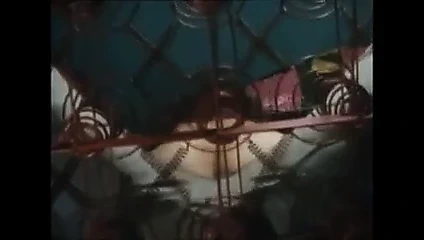 Kıllı striptizci sikikleri onu ezmek anlamsız