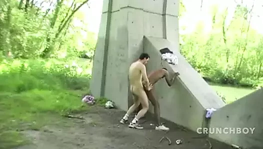 192 zenci twink masum genç futbolcu tarafından açık havada sikiliyor