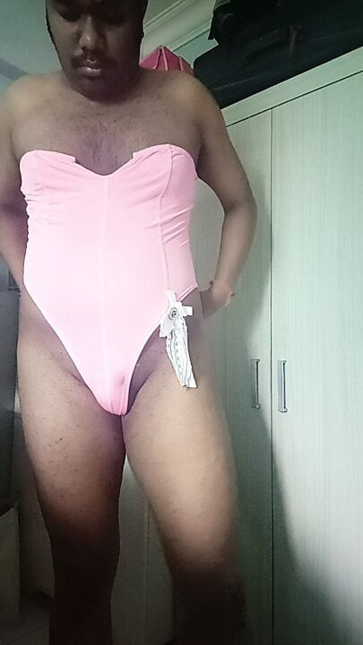 Playboy kostümüne geçiş