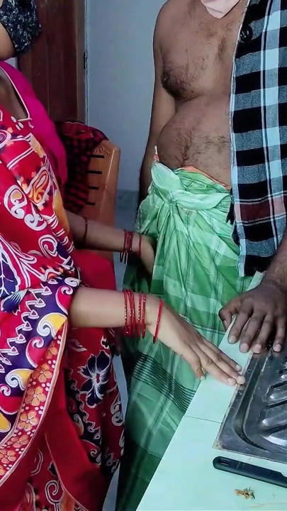 Ne ki bahu ki acche se chudai beni seviyorum ama baccha!! Desi aile cinsiyeti | Klip 1