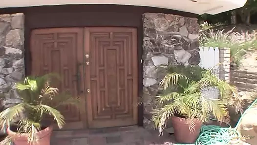 Sarışın, porno yıldızı olma umuduyla internete başvurdu