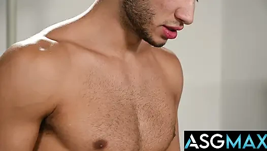 Yan kapı stüdyoları - jock grayson cole'un büyük yarağı götten sikişte hunk Vincent Grey ile tanışıyor