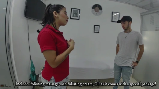 Go to a SPA and they treat me with a VIP service, a good relaxing fuck - Porn in Spanish