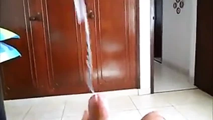 Büyük cumshot itibaren adam mastürbasyon kapalı