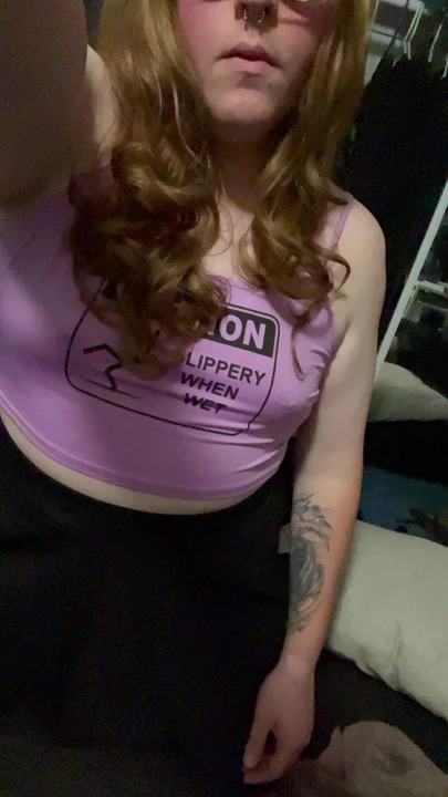 Clitty ne kadar azgın olduğumu sızdırıyor