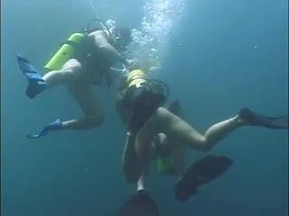 Tüplü sarışın berbat iki yarak