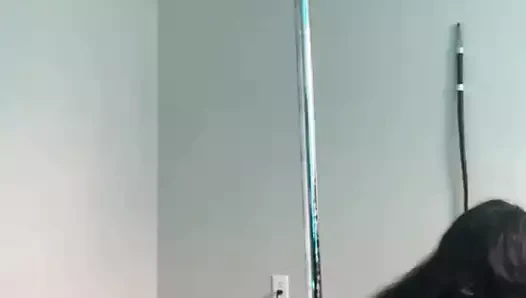 Şişman siyah striptizci kaltak