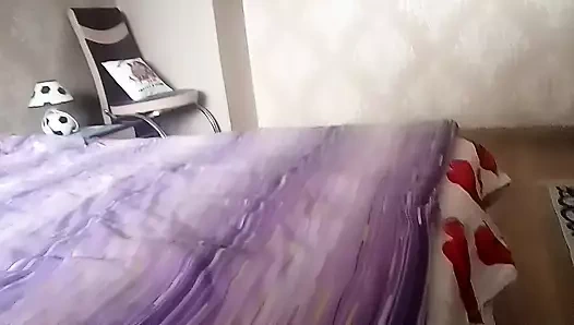 Seksi büyük göğüslere kolye