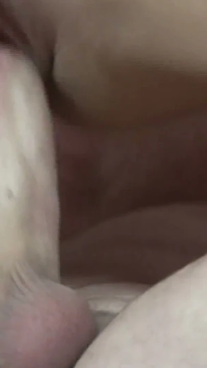 Esmer MILF sertçe sikiliyor ve creampie alıyor - hamile | Bölüm 2