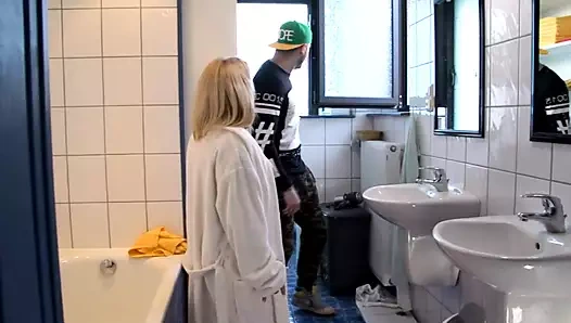 Meine nachbarin 14 - 4. bölüm