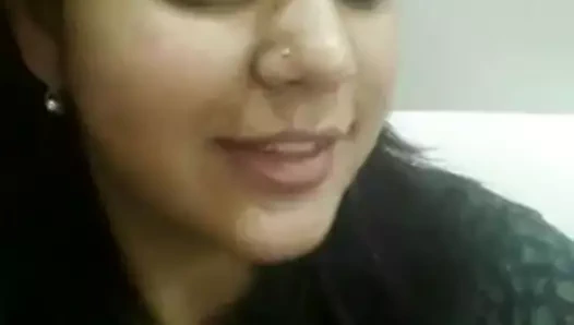 waitress ki tightchut side tabel par apne mote lund se choda