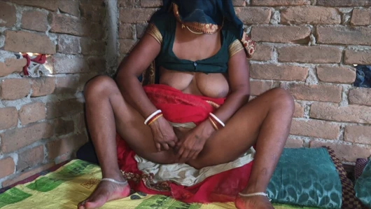 Indian newly married suman stepmom dirty talk with stepson sex video, Desi indian tharki stepson fuck his hot stepmom Hindi MMS