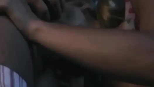 Sarışın hatun ıslak otobüs sikişi festivalinde genişliyor