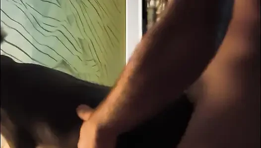 Bu zenci kız için otelde