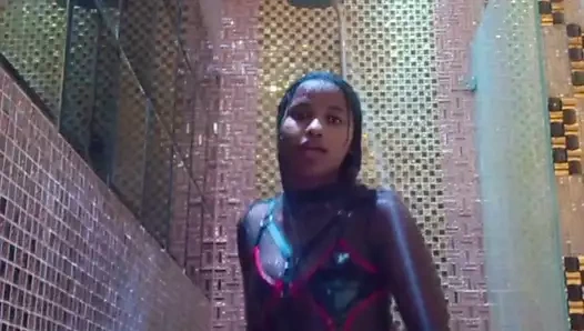 Ne kadar iyi hareket ettirdığımı ve yayını nasıl bitirdığımı görmeni istiyorum