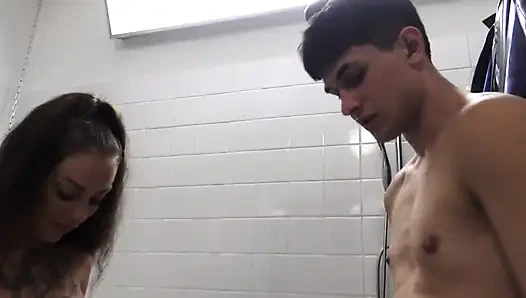 Aldatılan tuvalet kölesi!