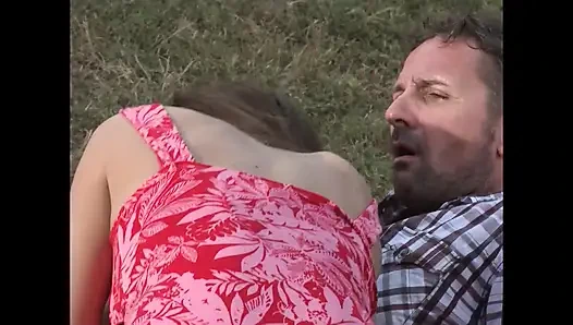 Çiftlikte taze süt ve taze sikiş