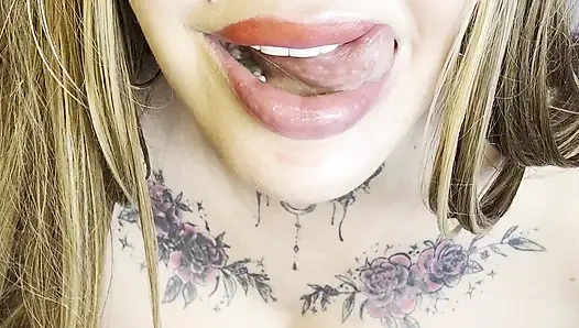 Ben izlenirken mastürbasyon yapıyorum