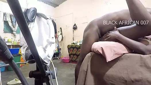 Komşumu sikme hayalini gerçekleştirdim (bölüm 3)