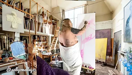 Sally O'malley'nin oynadığı sanat eseri yaratmamı izle