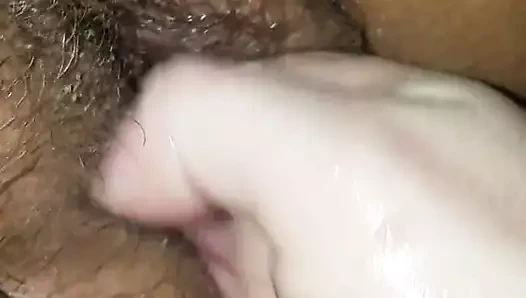 Güzel düzgün vücutlu carla seviyor baba için yumruk ona kedi