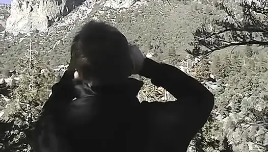 Ateşli mahkumu sikiyor