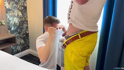 Muhteşem twink'i kullanma - bölüm 1