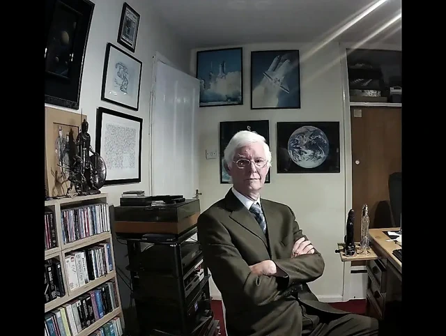 Yavaş striptiz, sohbet ve kenar