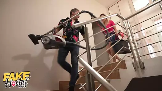 Sahte hostel sıcak yeni temizleyici zambak sevinç becerdin tarafından ona patron