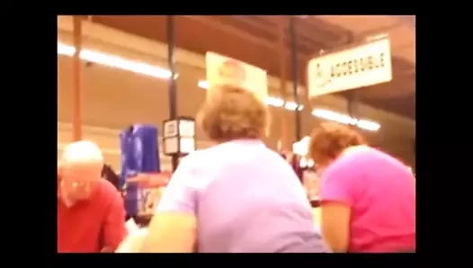 Koca kıçı izleyenler! Bu seksi bbw'lerin oradan uzaklaştığını izle