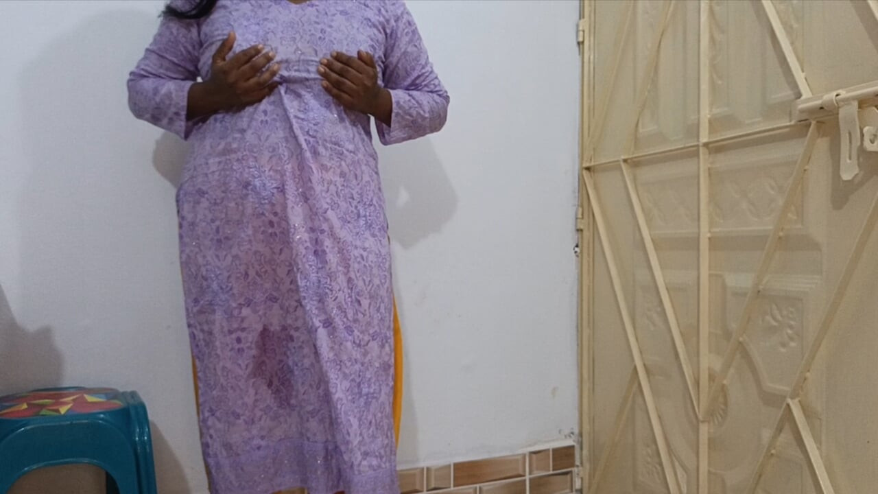 Hintli kız vabi bekar en ateşli gerçek videoyu çekiyor