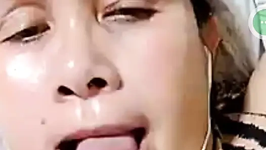 Burada yine bir LDR olarak sevişmek için en iyi görüntülü görüşme seksini biliyoruz