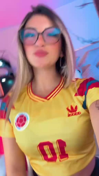 sexy colombian girl