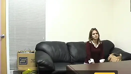 Audrey içeri girdi, ne istediğimi anladı ve kaçtı