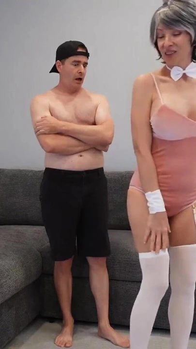 Nine Paskalya tavşanı çim oğlanını baştan çıkarıyor - gilf maceraları e28 - orta yaşlı seksi kadın stella | Klip 1