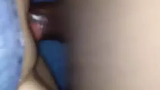 Şaşırtıcı büyük memeler üzerinde bu amatör fışkırtma boşalmak siyah cocu işemek