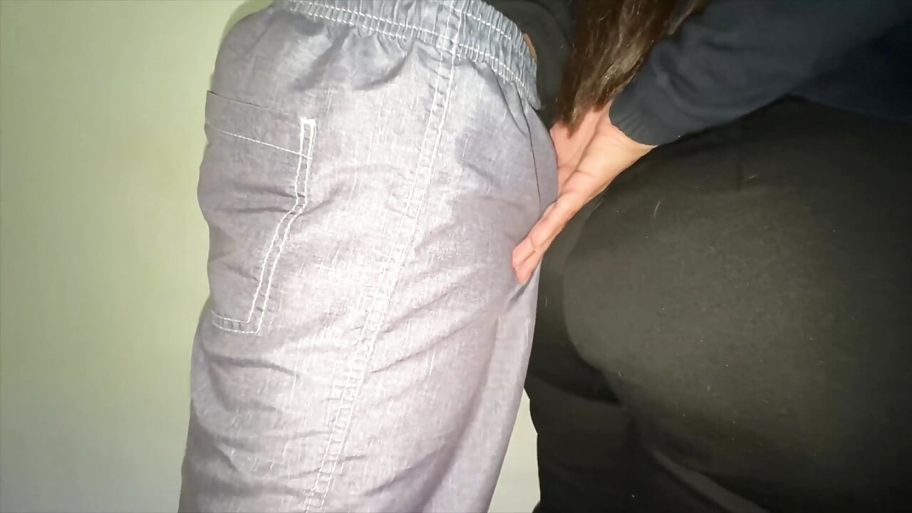 Big-bootied Girl Gropes a Stranger's Penis