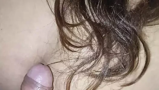 Nisha üvey kardeşine nasıl becerileceğini öğretir.... desi seks