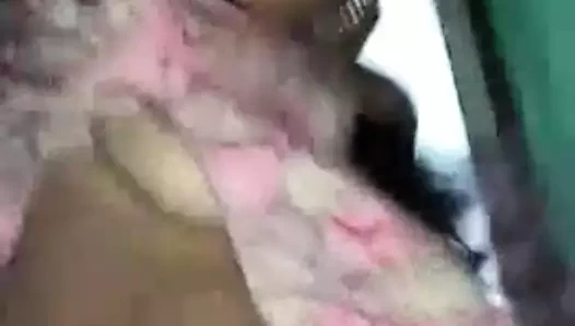 Bhabi ki chut me mall dala