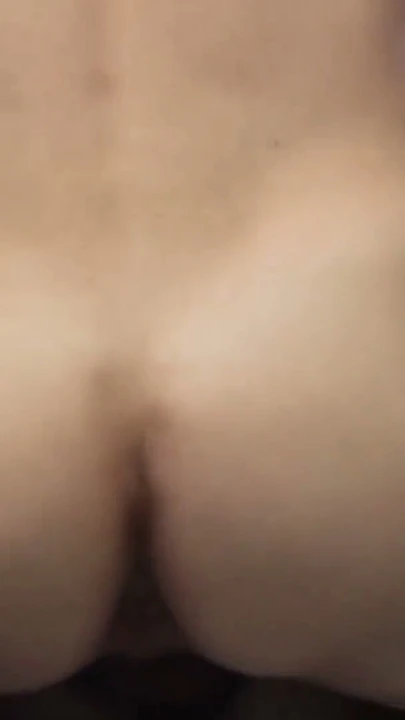 Mormon twinks özgürce sikişebilecekleri güvenli bir yer buluyor | Bölüm 1
