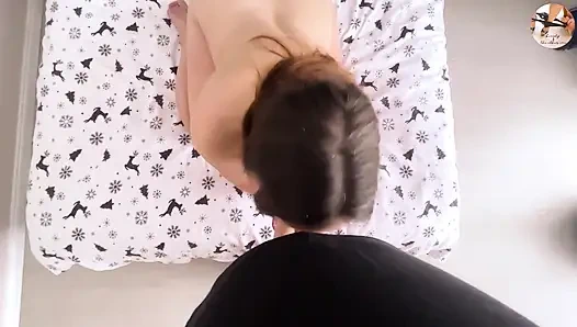 Amatör model kameramanı çok hızlı boşaltıyor ve döl yutuyor