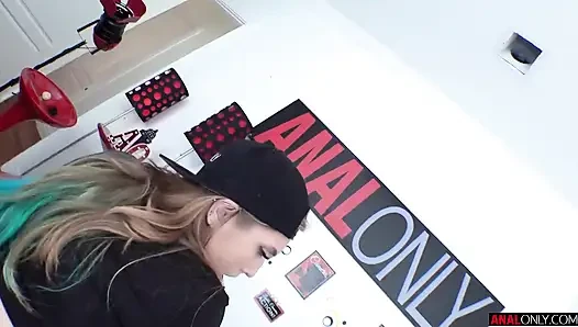 Electra'nın anal sikişi