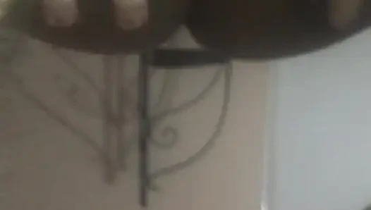 Endonezyalı kadın çıplak masaj sırasında kaydedildi