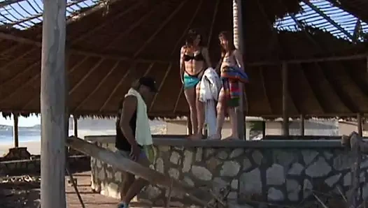 Bikini plajı - dantelli gül ve sierra