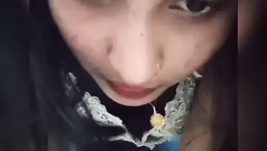 Bangladeşli yeni seksi magi sıcak canlı dans yapar