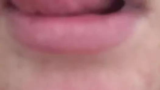 dudaklarımda boşalmak