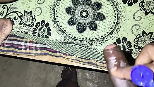 Мачеха сняла одежду и позволила трахнуть ее задницу