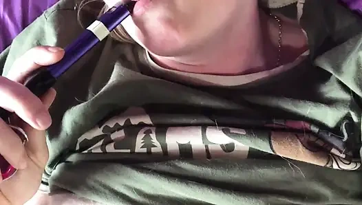 Fetlife'dan 28. 390 lbs curvyteenqueen hakkında fanteziler kuruyorken patlayıcı fışkırtmalı orgazm