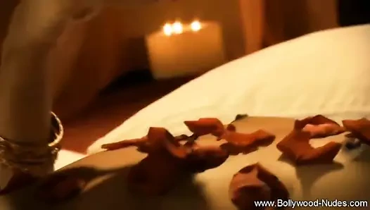 O tutkuyla dans ediyor